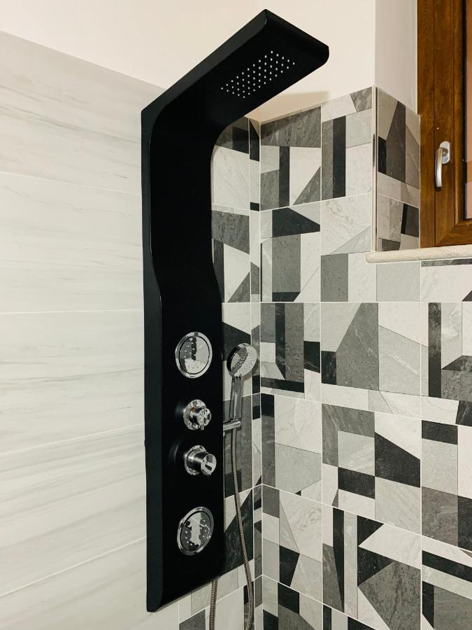 Prestige *Luxury Rooms & Appartment モンテジョルダーノ エクステリア 写真