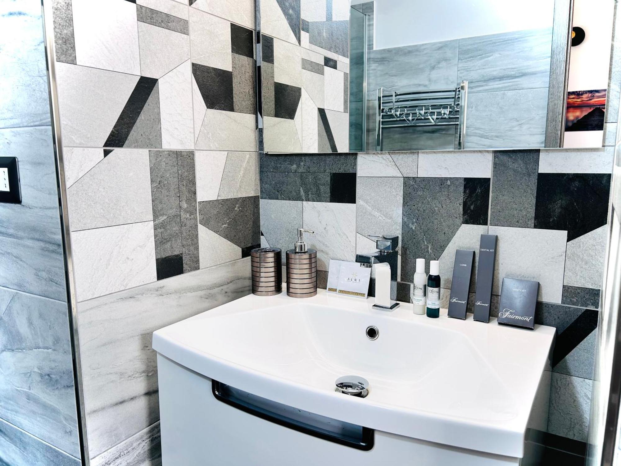 Prestige *Luxury Rooms & Appartment モンテジョルダーノ エクステリア 写真